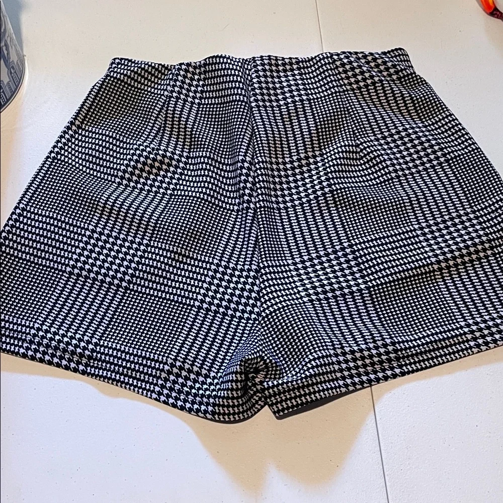 Free Haven High Waist Plaid Women's Shorts - Picture 4 of 4
